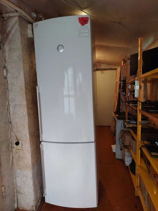 Холодильник GORENJE RK 68 об'єм 391 литр висота 200см