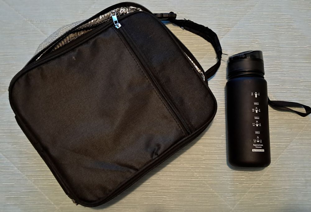 Mala Térmica com garrafa + OFERTA