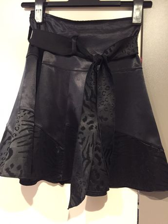 Nowa spódnica czarna suwak gumka pas r. 140 galowa