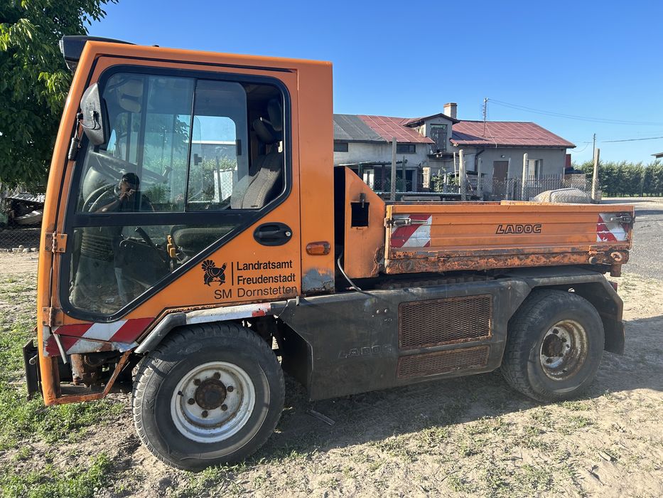 Ladog,samochód komunalny,idealna baza pod platforme sadownicza