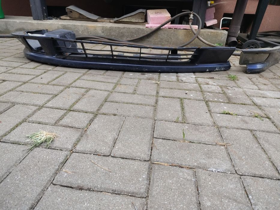 Dokładka zderzaka przedniego przód aero Saab 9000 i inne  halogeny