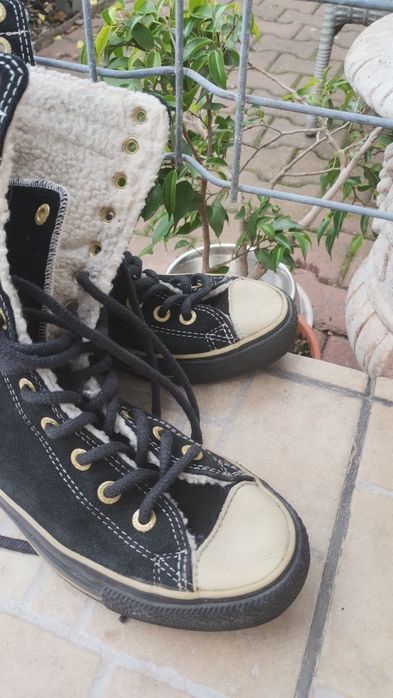 Trampki Converse damskie czarne zimowe z futerkiem barankiem oryginał