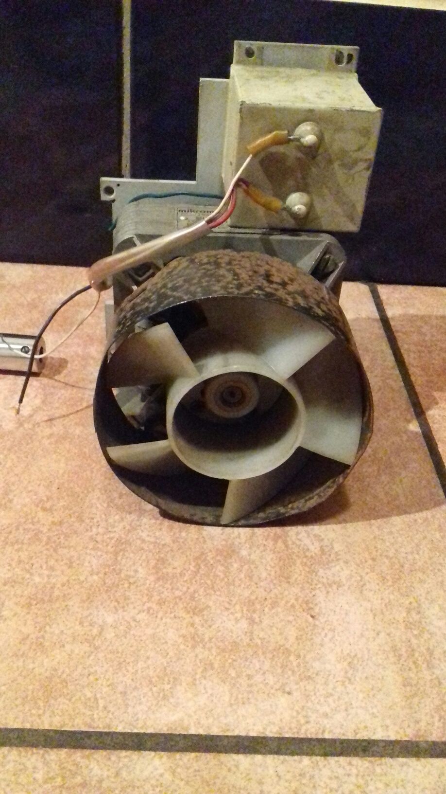 Stary wentylator  aluminiowy PRL