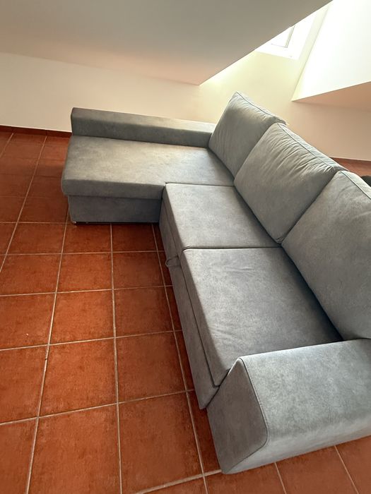 Sofa com chaise longue
