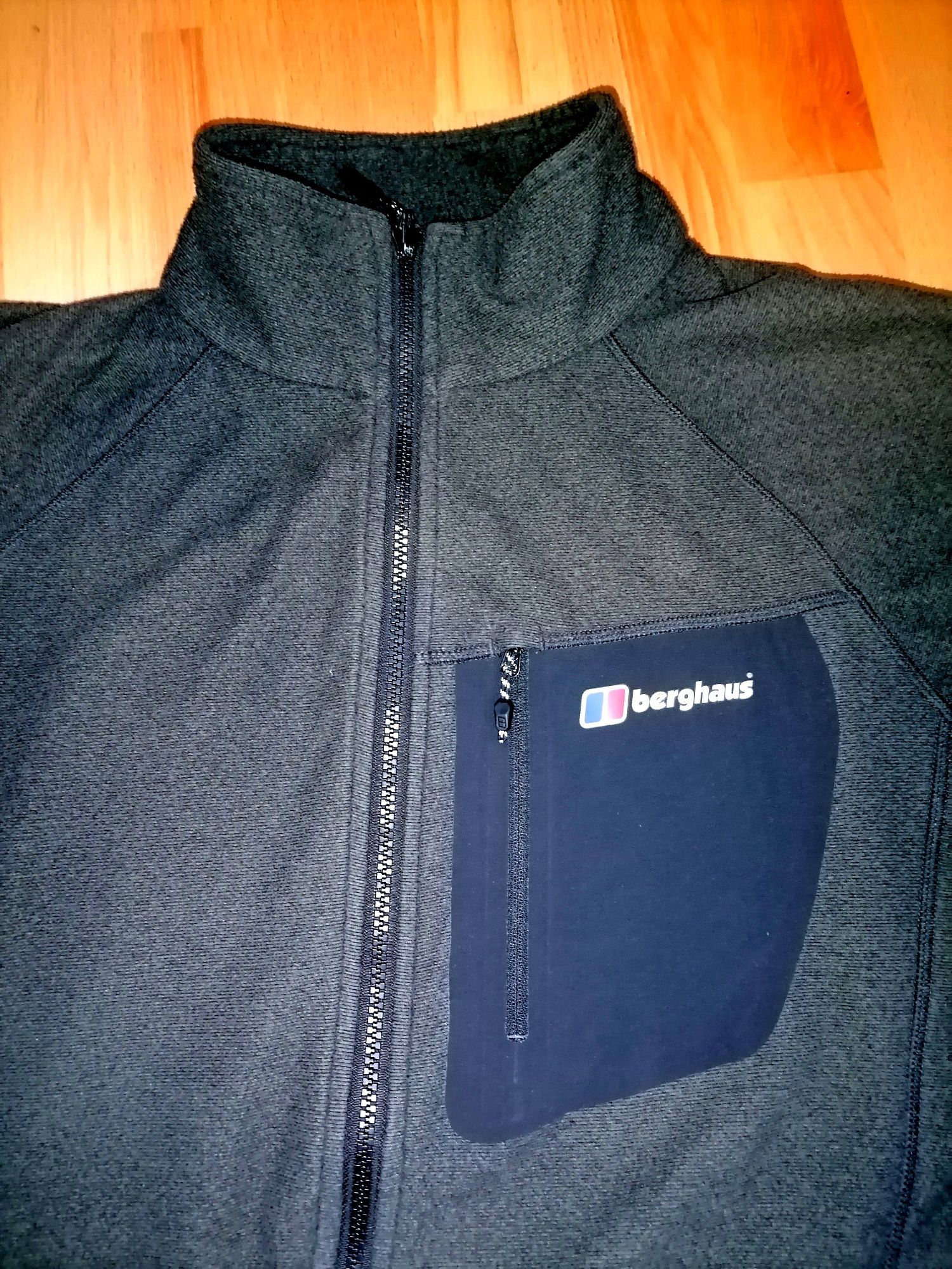 Фліска berghaus розмір L