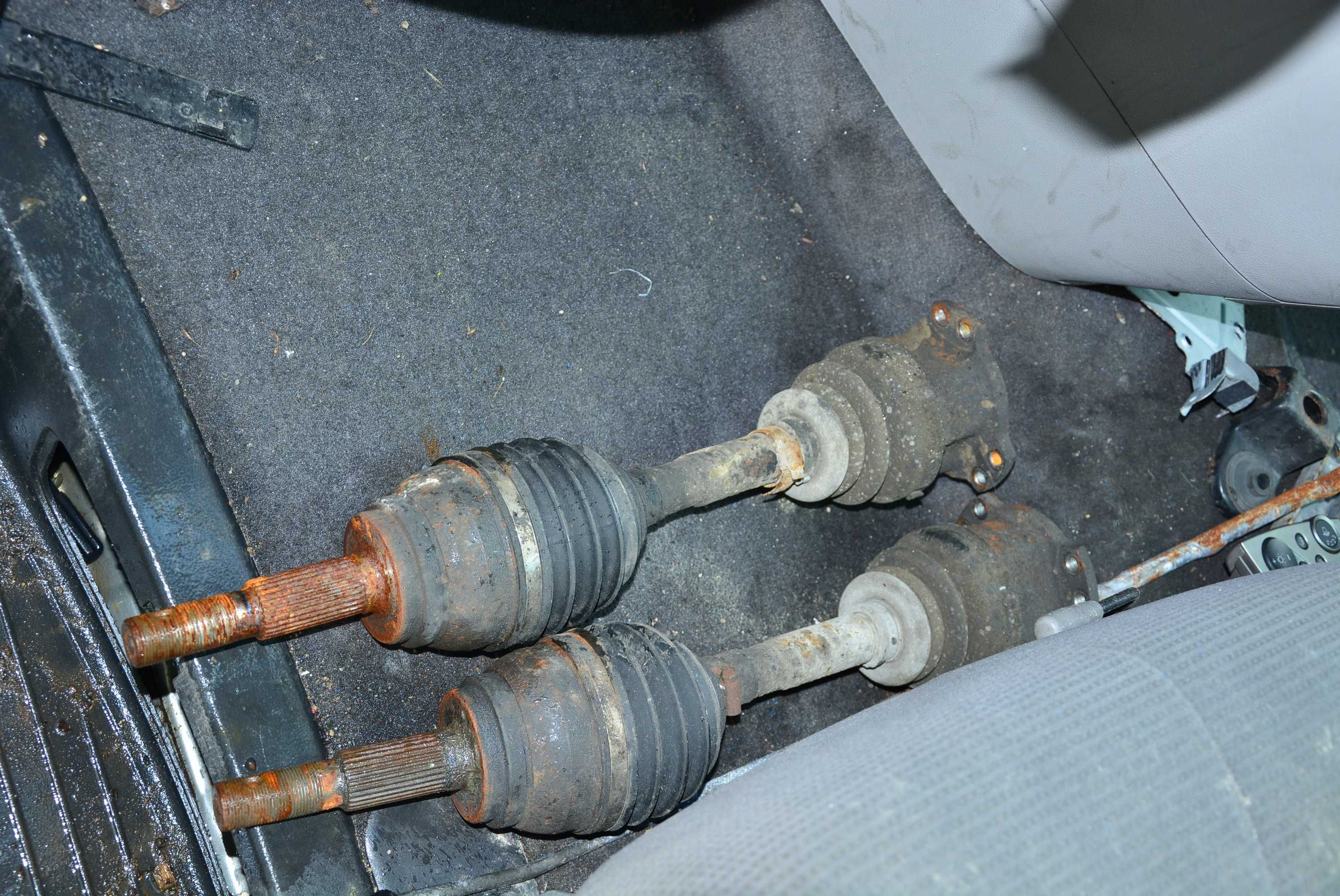 Nissan Elgrand 3.5 V6 E51 4X4 skrzynia biegów dyferencjał półosie ośki