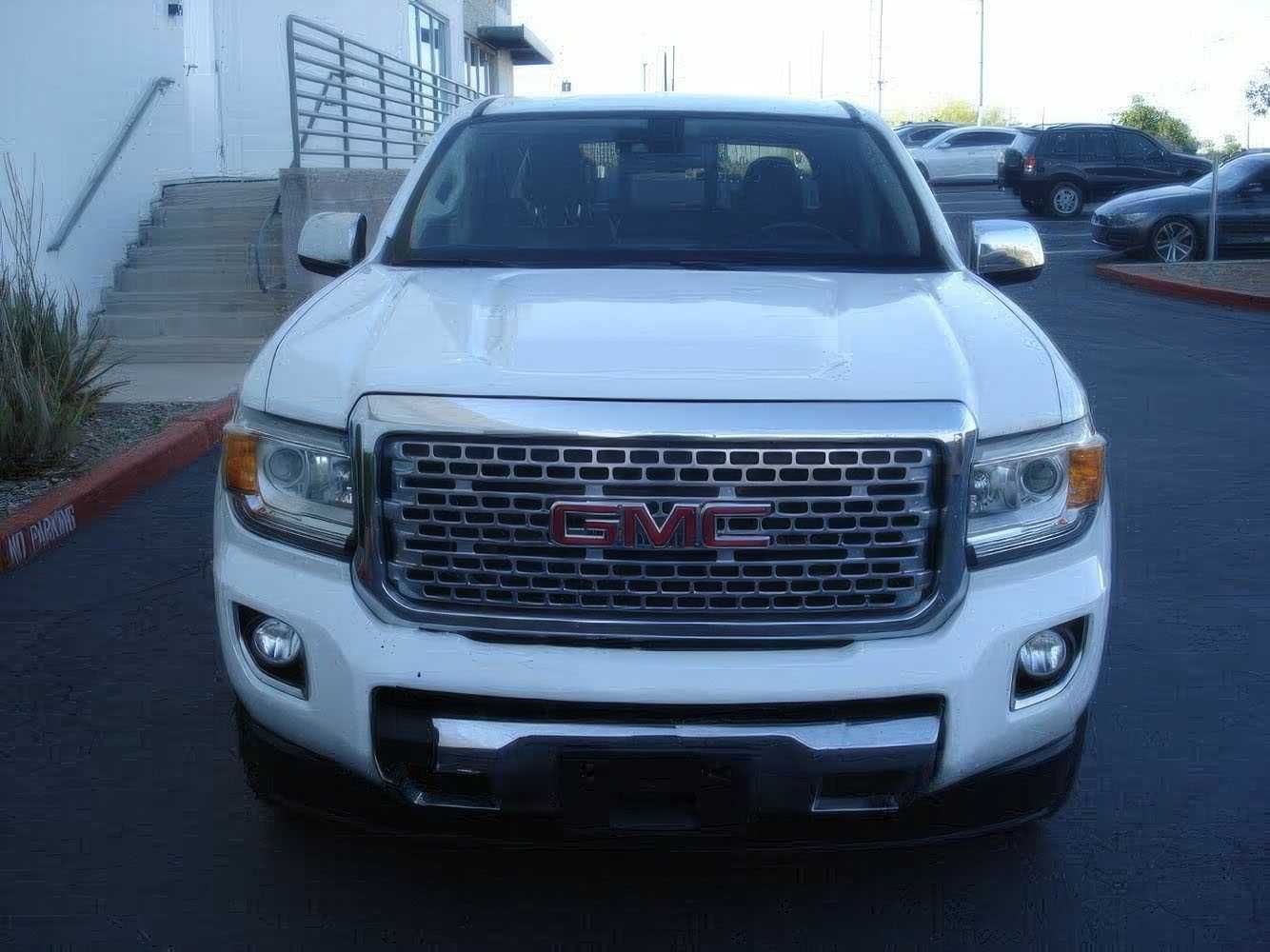 2020 GMC Canyon Denali Crew Cab RWD