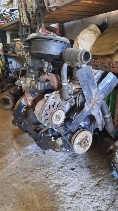Uaz 469 b silnik 2.4 orginalny benzyna stan bardzo dobry polecam