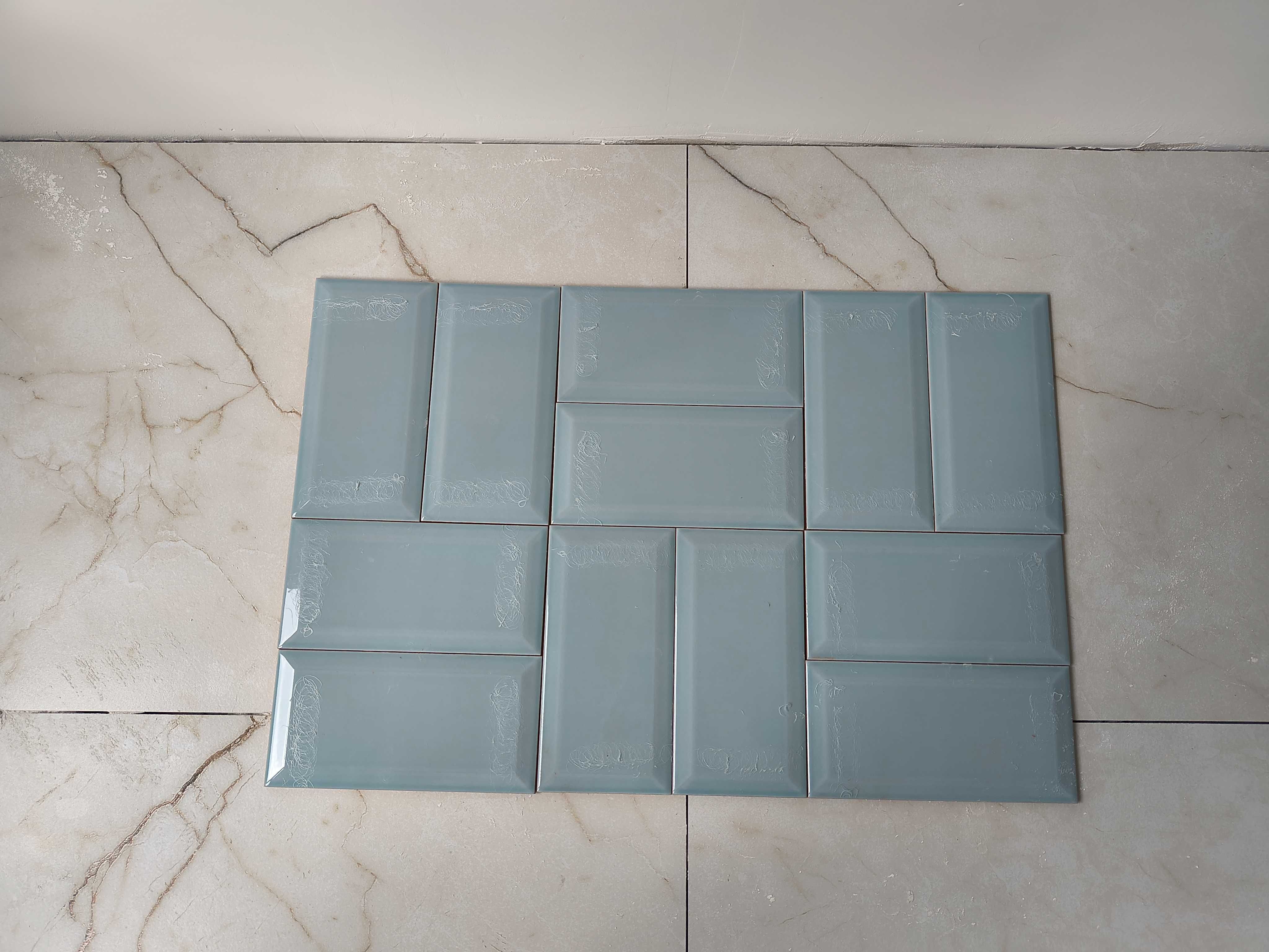 Hiszpańska płytka ścienna w stylu metro 10x20 cm - 8 m2