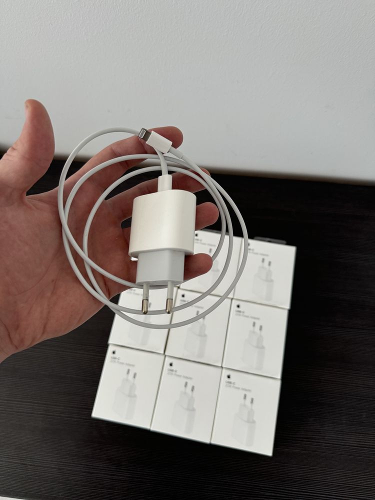 Зарядка для iPhone Швидкісна зарядка Блок 20W USB-C + кабель лайтинг