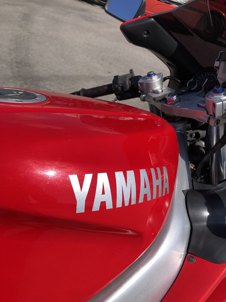 Yamaha yzf600r thundercat