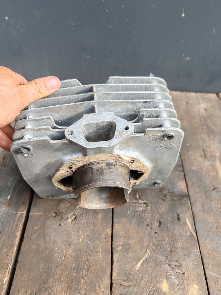 Cylinder z z tłokiem Mz-etz 250 Mz Ts 250