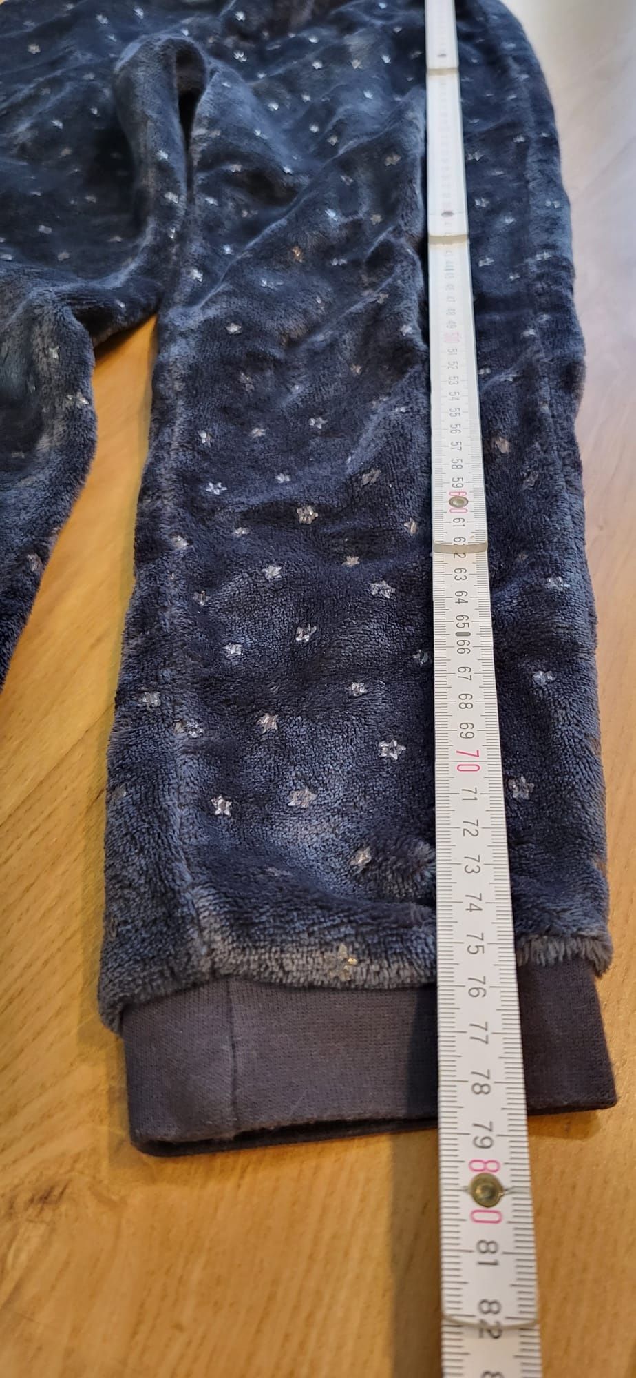 Ciepłe spodnie polarowe dla dziewczynki (granatowe, 134/140)