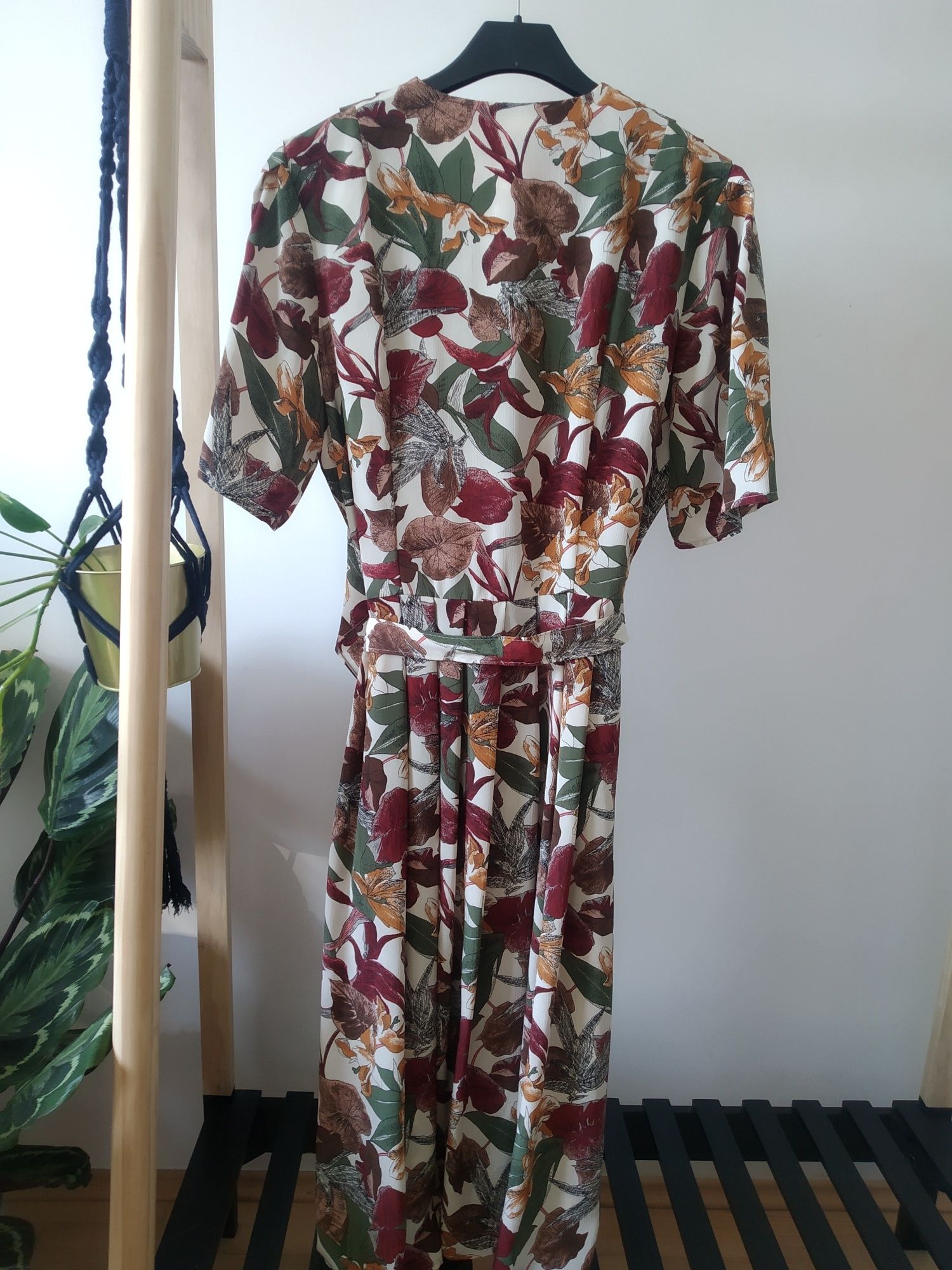 Sukienka midi vintage retro