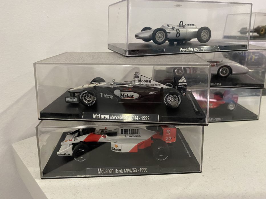 Coleção de 40 carrinhos F1 Escala 1:43 (Ler descrição)