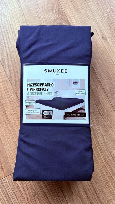 Prześcieradło z mikrofazy Smukee Home. 160x200
