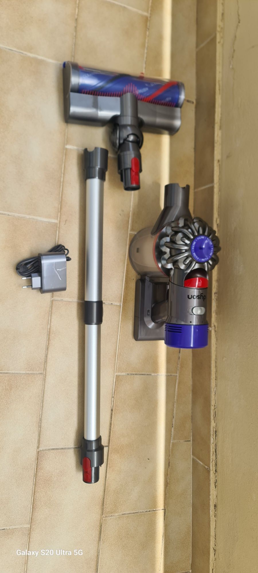 Aspirador Dyson V8
