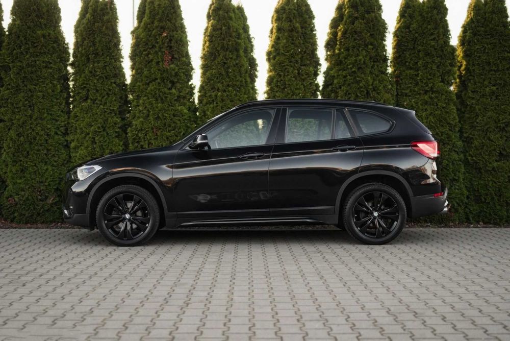 2020    BMW    X1