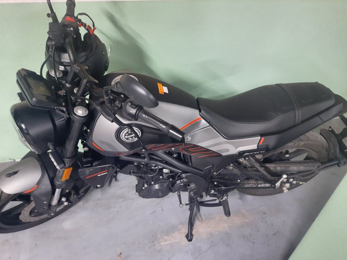 Vendo benelli leoncino 125