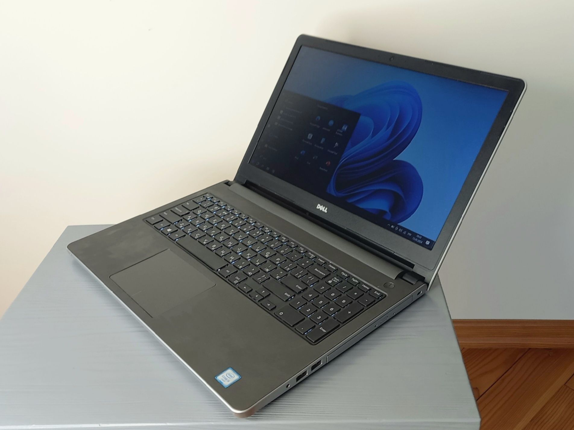 15'6 Dell Inspiron 5559/i5-6200U/8GB Ram/ Новий 240GB SSD/