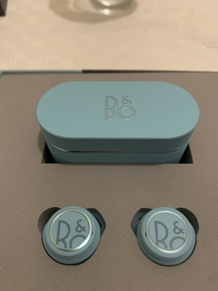 Bang & Olufsen E8 Sport Oxygen Blue