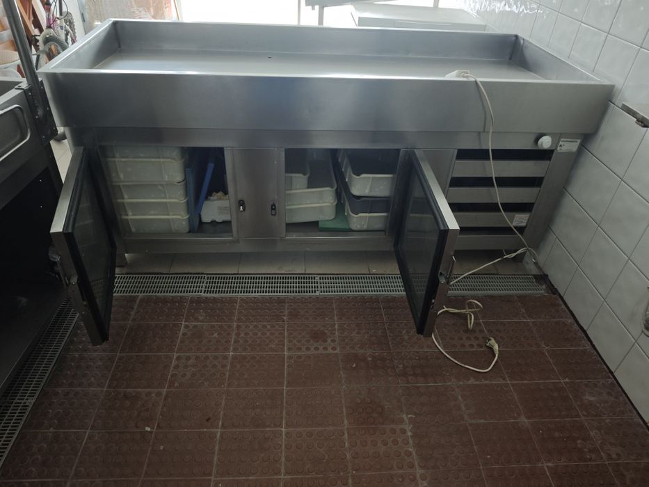 Balança, bancadas em inox