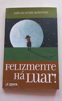 Livro Felizmente Há Luar! 5€