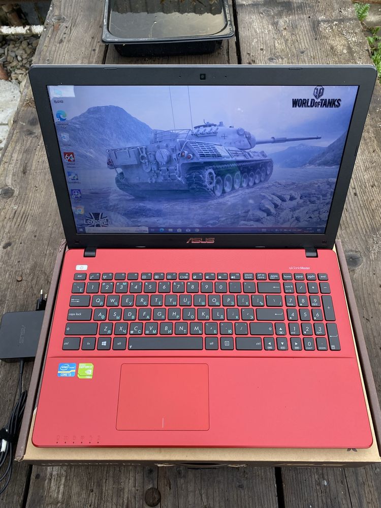 Ігровий асус x550c