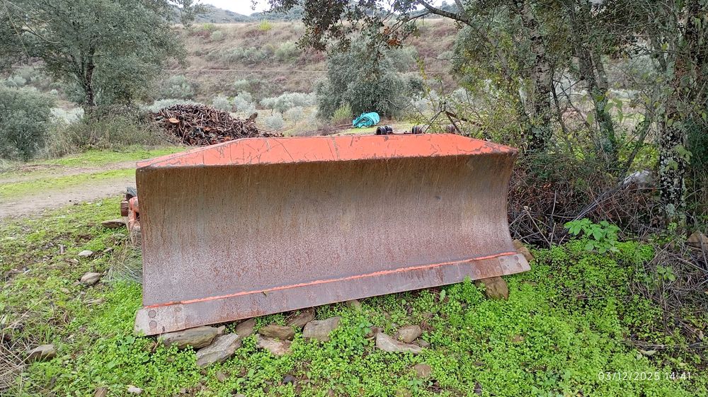 ANGLODOZER FIALHO FI-TRA - BTA - 2450 P/TRATORES DE RASTOS