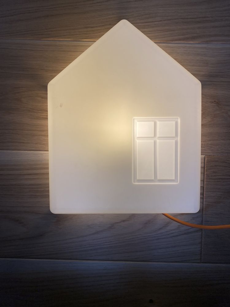 IKEA Dromhem lampka ścienna domek