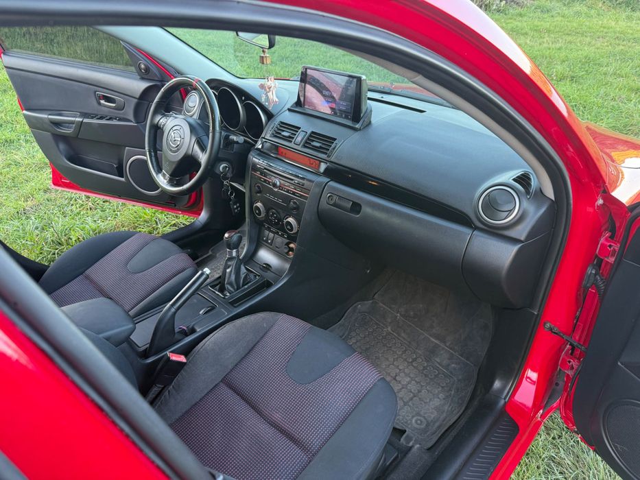 Продам автомобіль Mazda 3