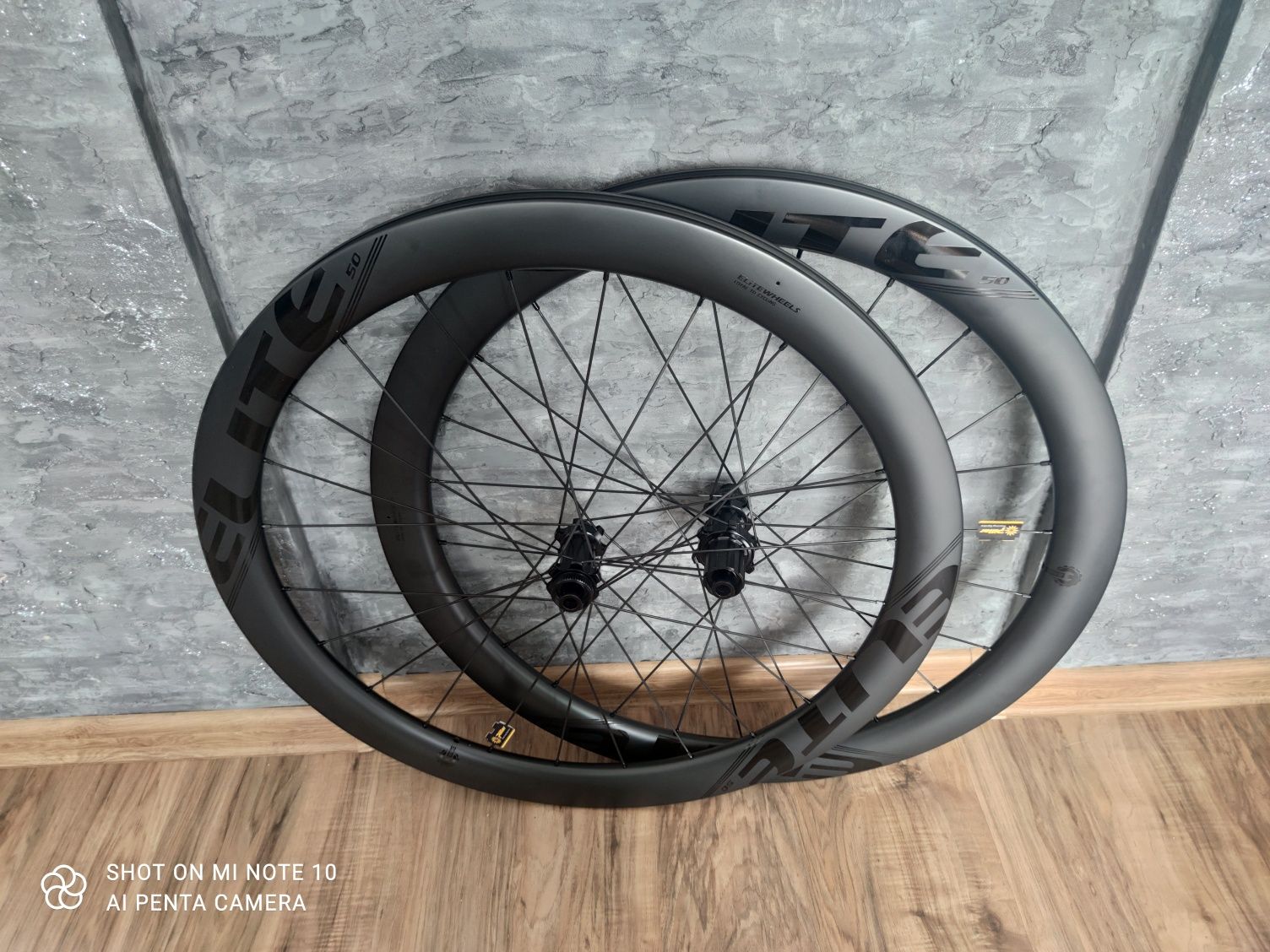 Koła karbonowe rowerowe Elitewheels Disc