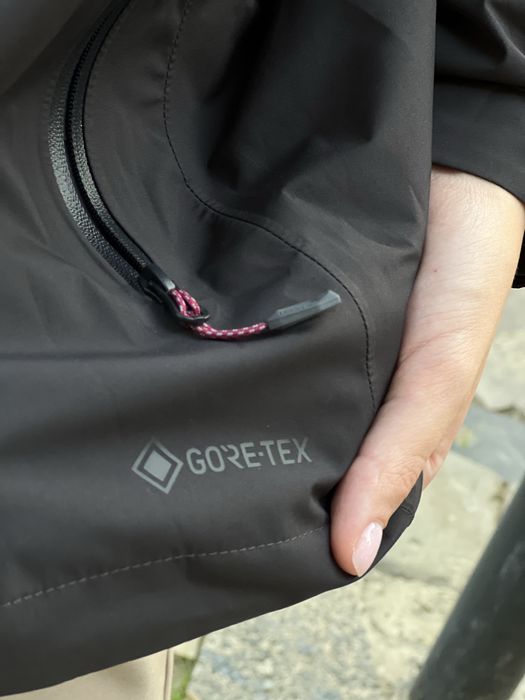 Куртка Mammut жіноча gore-tex оригінал нова трекінгова вітровка чорна