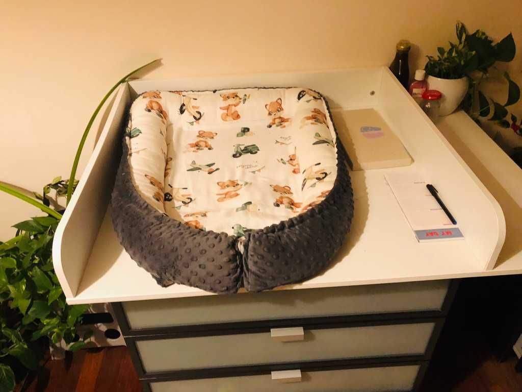 baby diaper changing table top