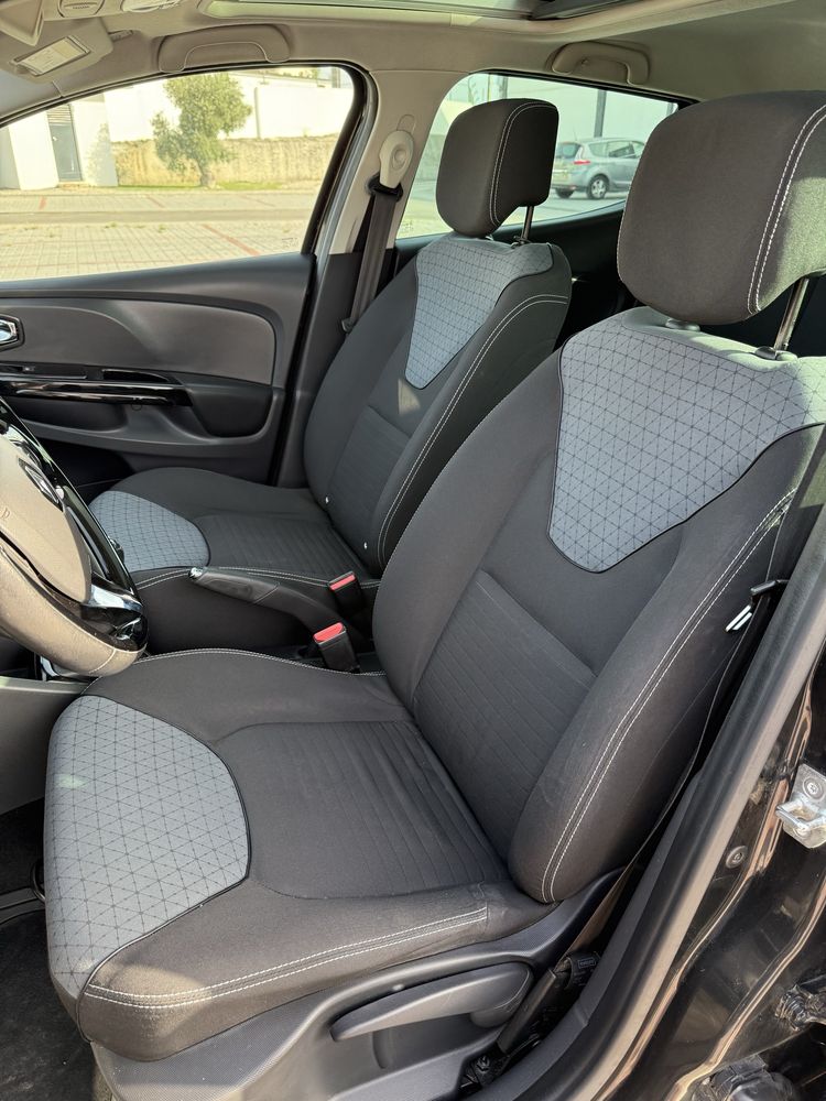 Renault Clio 4 1.5 dCi 90 Diesel 90 cv / 66 kW 2012