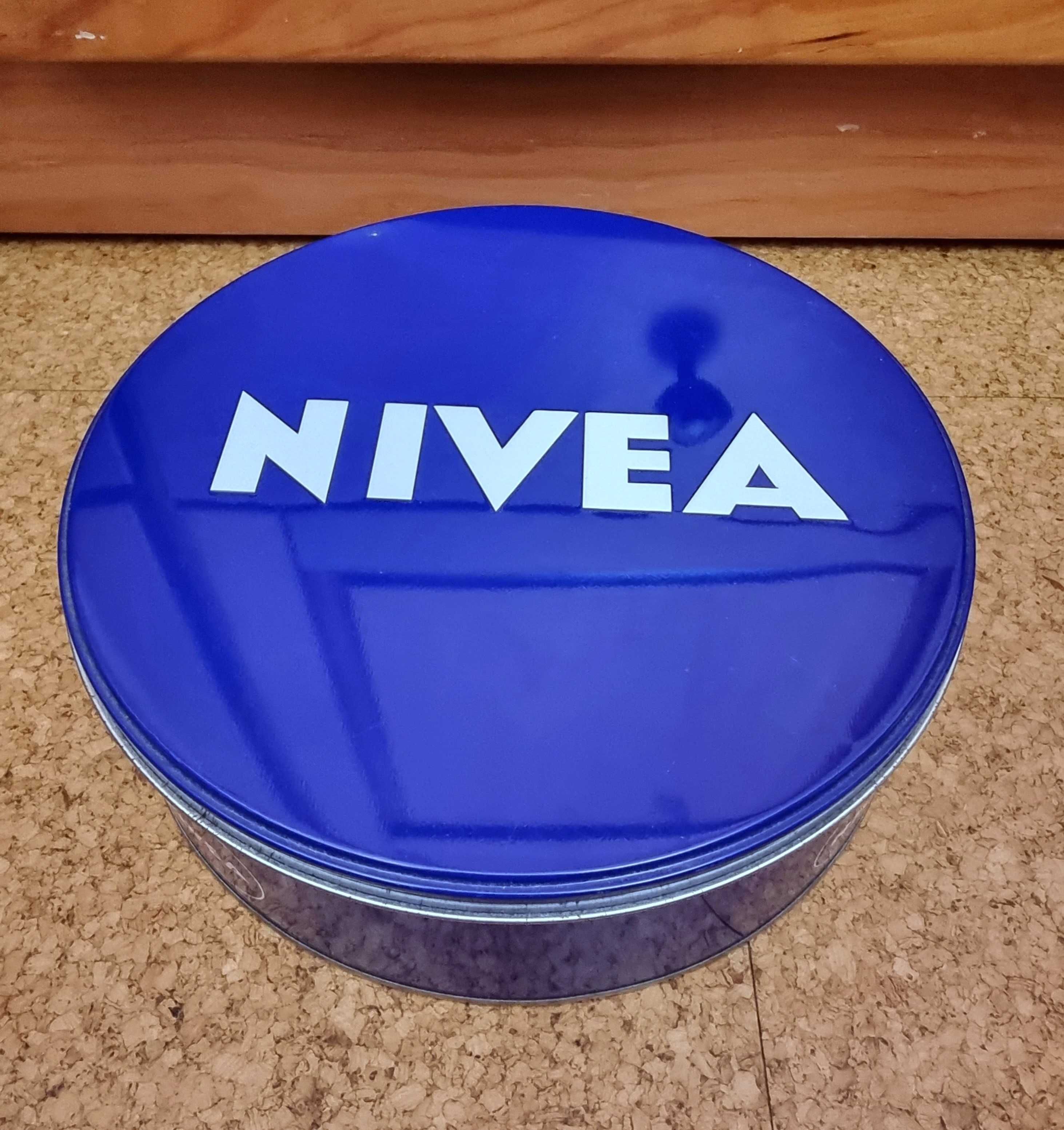 Caixa NIVEA grande