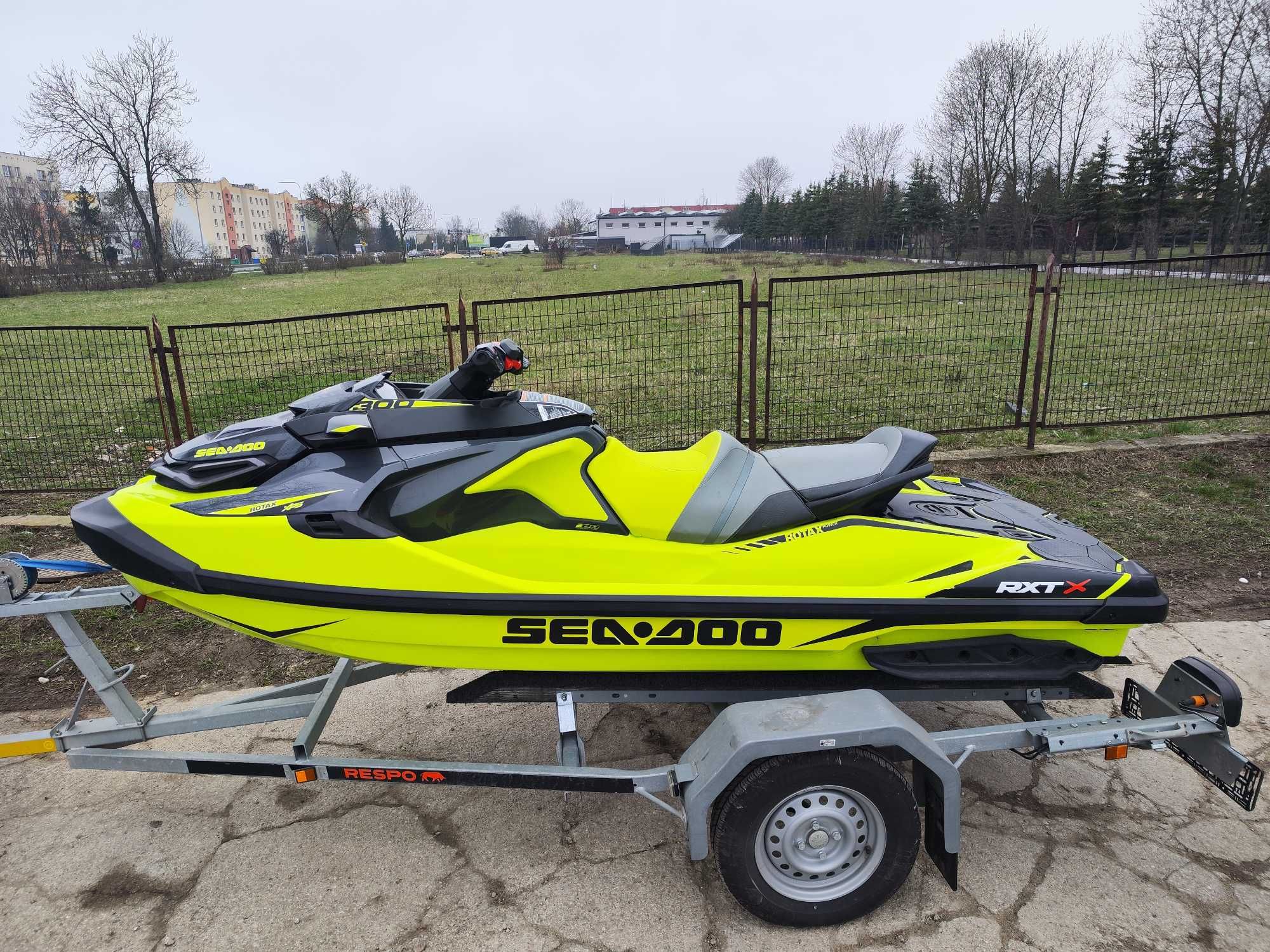 Skuter wodny SEA DOO RXT X 300 50MTH zamiana