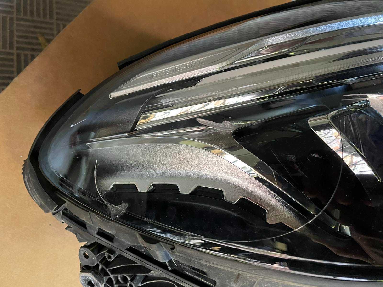 Продам БУ LED адаптивную фару на Mercedes Benz GLE 250 D