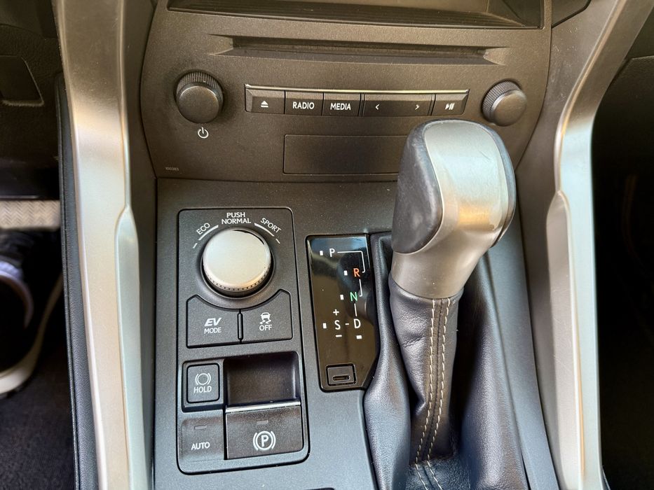 Лексус нх 300 гибрид