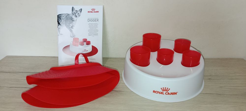 Интерактивная кормушка для кошек Catit Digger RoyalCanin.