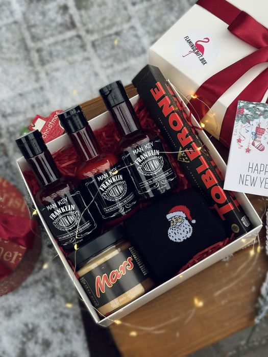 Чоловічі подарункові бокси , подарункові набори , подарунок