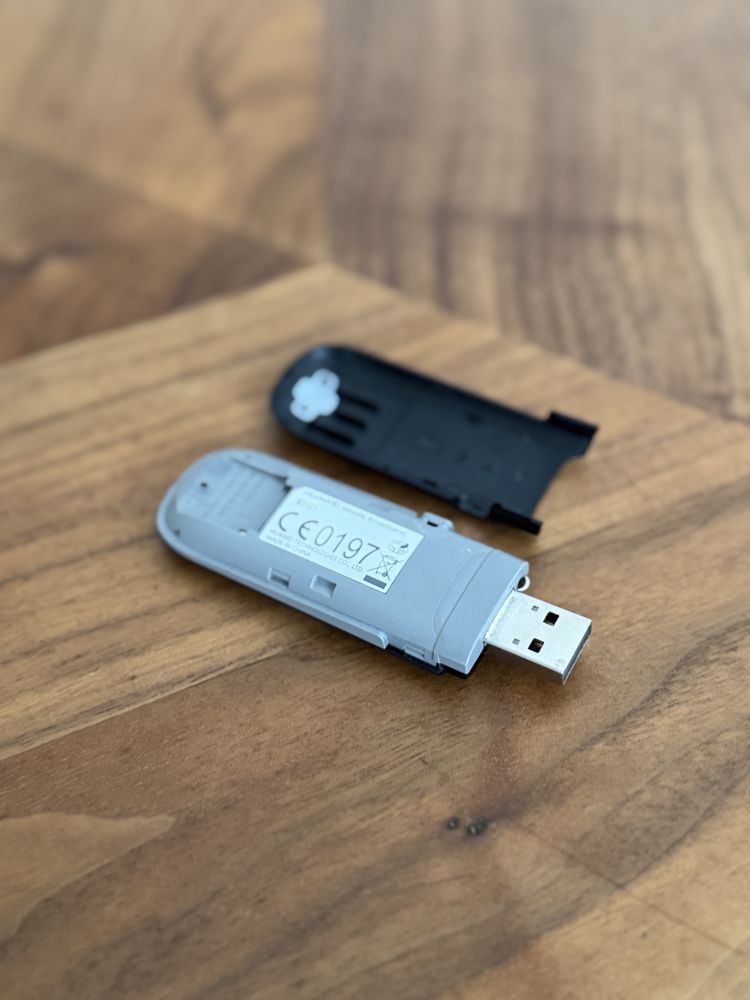 Przenośny modem USB HUAWEI E3131s-2 3G HSPA+, bardzo praktyczny!