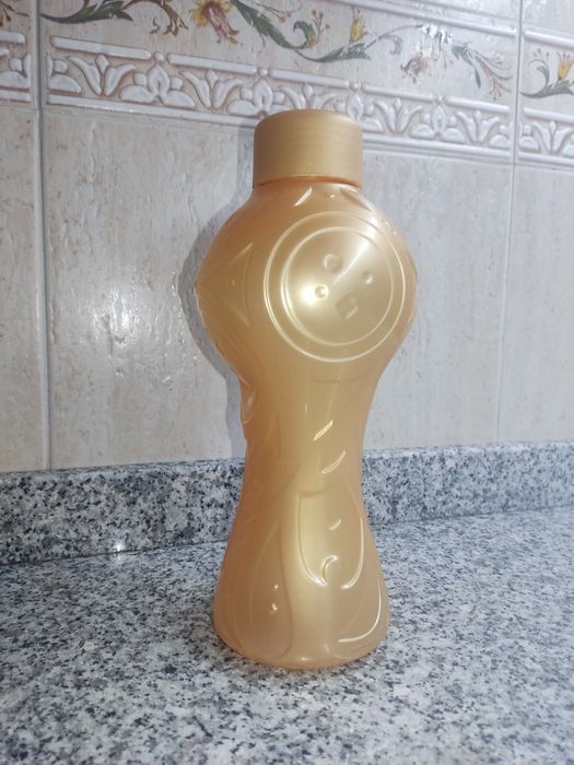 Garrafa plástica Tupperware