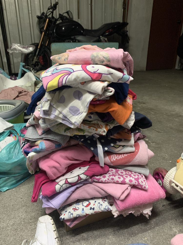 Vendo roupa de menina