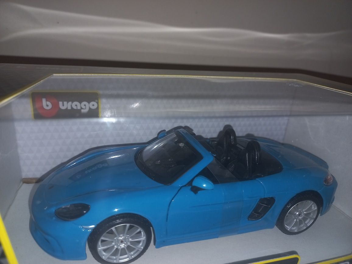 Bburago Porsche 718 Boxter niebieski skala 1:24