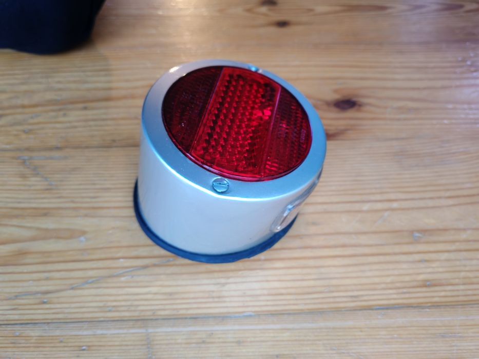 Nowa oryginalna lampa tylna MZ ES TS ETS DDR Jaskółka Trophy