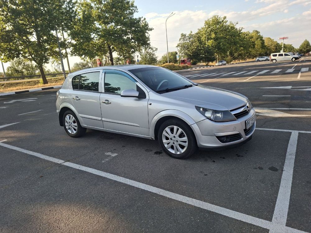 Продам Опель Астра H 2005