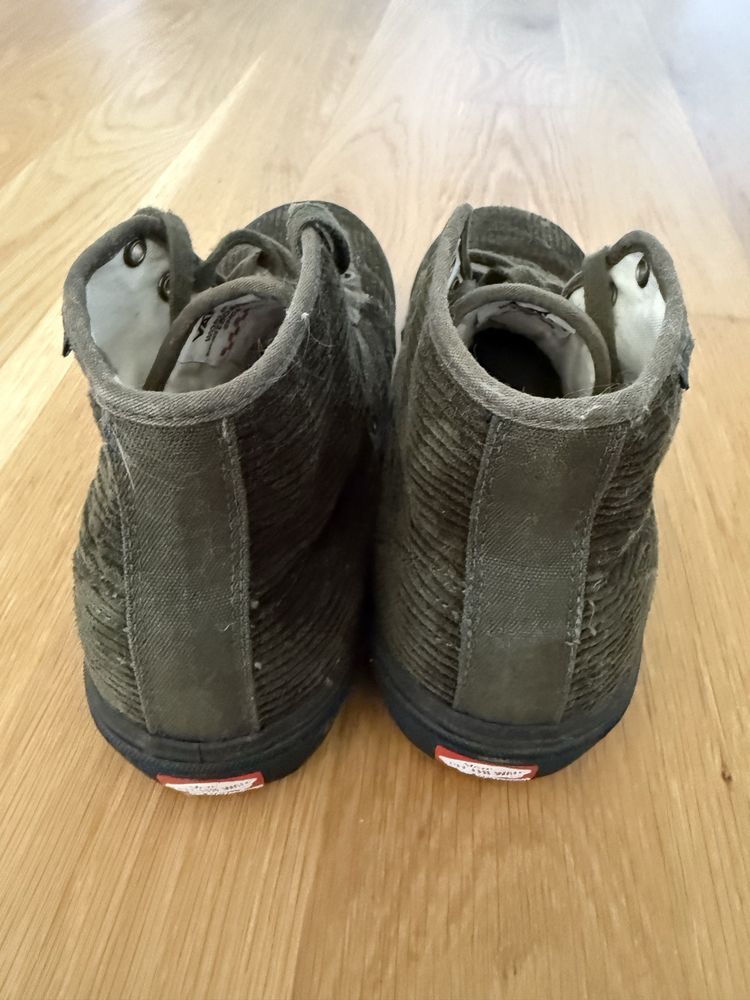 Tenis bota Vans exclusivos em bombazine