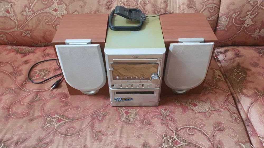 Музичний центр LG 60W AUX CD MP3 FM