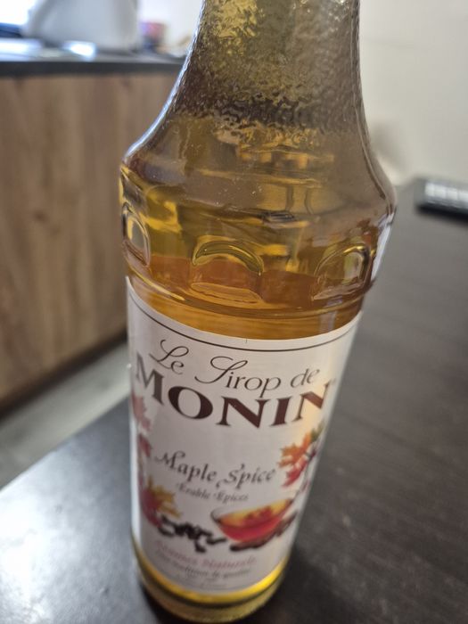 Syrop klonowo-korzenny